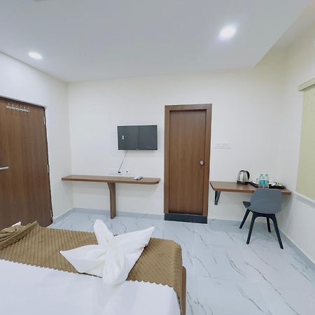 Hotel Apex Inn Hyderabad Airport Экстерьер фото